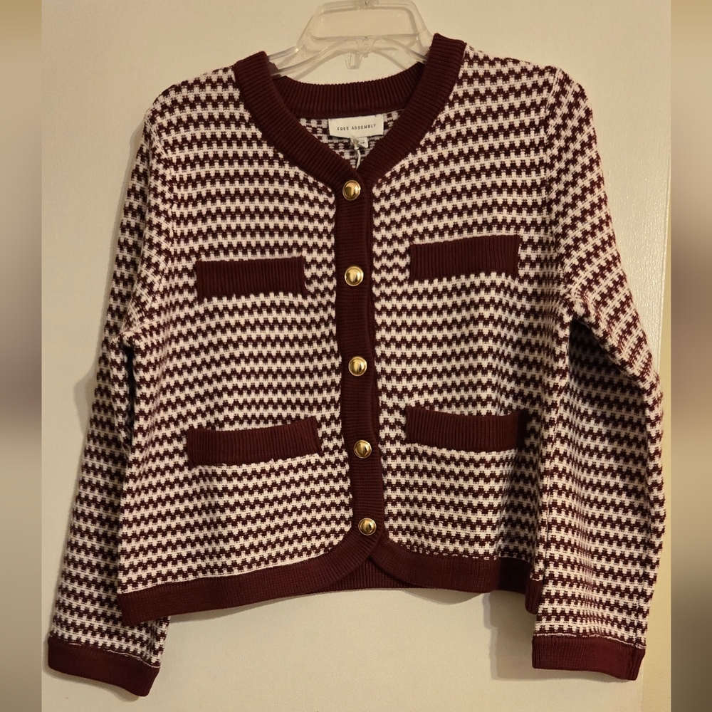 Chic Burgundy and White Cardigan